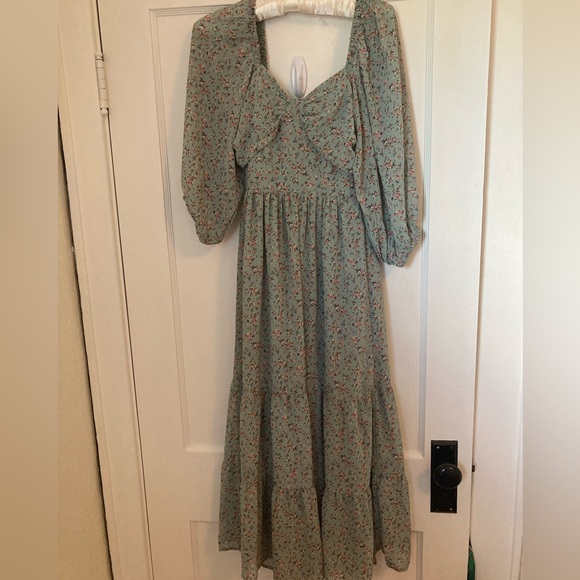 In Loom Dress from Breath of Youth. Blue floral pattern. Size Small. - Picture 2 of 4